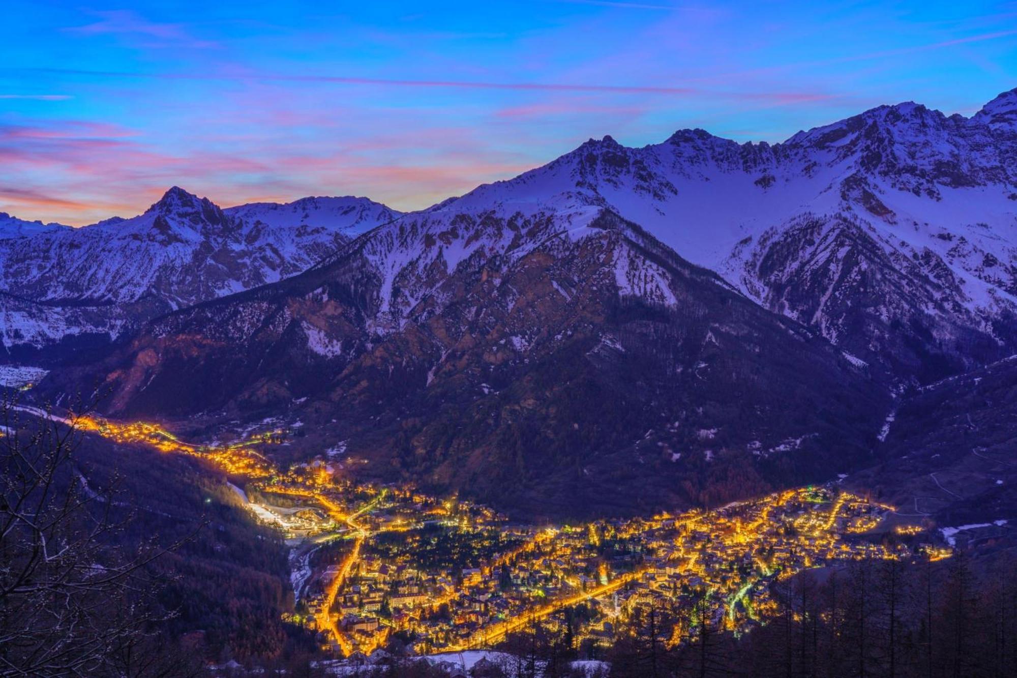 Rebecca'S House Few Steps From Skiing - Happy Rentals Bardonecchia Exterior photo